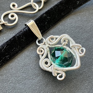 Ezüst smaradgzöld choker nyaklánc - Meska.hu