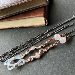 Réz és ezüst szemüveglánc rózsakvarccal - ékszer - szemüveglánc - Meska.hu