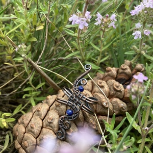 Vörösréz szodalit fülgyűrű - Meska.hu
