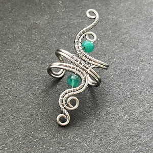 Nemesacél és zöld ónix fülgyűrű, Ékszer, Fülbevaló, Fülgyűrű, Ékszerkészítés, Fémmegmunkálás, MESKA