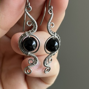 925 sterling ezüst és ónix  fülbevaló - ékszer - fülbevaló - lógó fülbevaló - Meska.hu