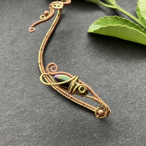 Sárgaréz és vörösréz fülékszer metálzöld gyönggyel, Ékszer, Fülbevaló, Fülékszer, Fémmegmunkálás, Ékszerkészítés, MESKA