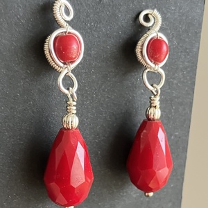 Téli Szív - ezüstözött piros csepp fülbevaló - ékszer - fülbevaló - lógó csepp fülbevaló - Meska.hu