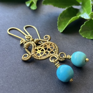 Uránusz Hercegnő - sárgaréz türkiz fülbevaló, Ékszer, Fülbevaló, Lógó fülbevaló, Ékszerkészítés, Fémmegmunkálás, MESKA