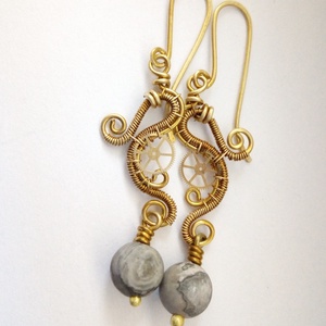 Merkúr hercegnő - sárgaréz és képjáspis fülbevaló - ékszer - fülbevaló - lógó fülbevaló - Meska.hu