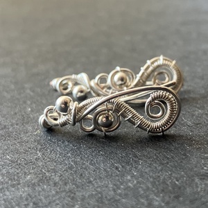 Ezüst kúszó fülbevaló, Ékszer, Fülbevaló, Pötty fülbevaló, Ékszerkészítés, Fémmegmunkálás, MESKA