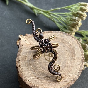 Sárgaréz és vörösréz fülgyűrű fogaskerékkel, Ékszer, Fülbevaló, Fülgyűrű, Ékszerkészítés, Fémmegmunkálás, MESKA