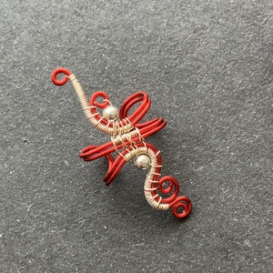 Piros és ezüst fülgyűrű, Ékszer, Fülbevaló, Fülgyűrű, Ékszerkészítés, Fémmegmunkálás, MESKA