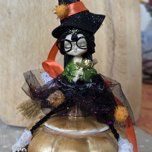 Boszi baba tökön csücsül - otthon & életmód - dekoráció - halloween - halloweeni asztaldísz - Meska.hu