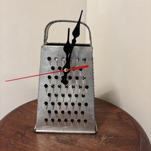 Régi reszelő, sajt reszelő óra, Otthon & Életmód, Dekoráció, Fali és függő dekoráció, Falióra & óra, Fémmegmunkálás, MESKA