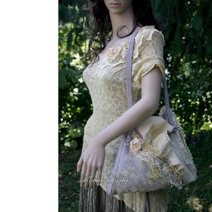 LILA ÁBRÁND - art to wear csipkés alkalmi filctáka - táska & tok - kézitáska & válltáska - válltáska - Meska.hu