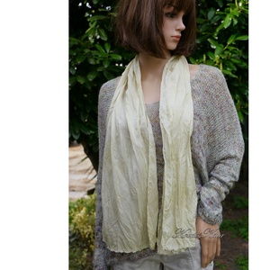 HABOTAI SELYEMSÁL - batikolt 100% hernyóselyem sál / pasztell zöldessárga - ruha & divat - sál, sapka, kendő - kendő - Meska.hu