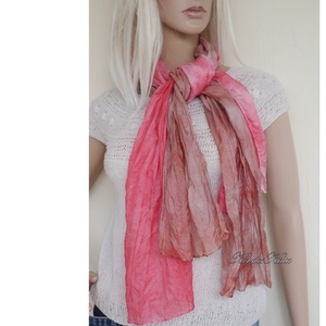 PONGE SELYEMSÁL - batikolt, gyűrt 100% hernyóselyem sál / korall - ruha & divat - sál, sapka, kendő - kendő - Meska.hu