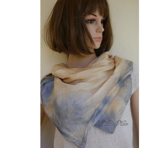 PONGE KENDŐ - batikolt 100% hernyóselyem kendő / mogyoró, szürke - ruha & divat - sál, sapka, kendő - kendő - Meska.hu