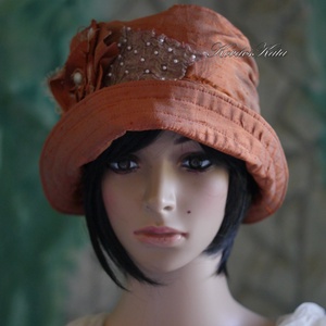 MARIE LUX - exkluzív hernyóselyem sanzsán santung cloche flapper kalap  / rost - ruha & divat - sál, sapka, kendő - kalap - Meska.hu
