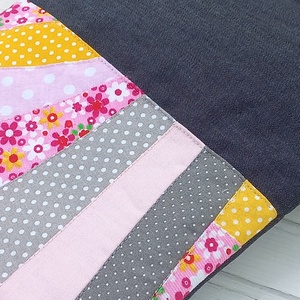 Patchwork betétes könyvtok/könyvtartó - könyv & zene - könyvtok - Meska.hu