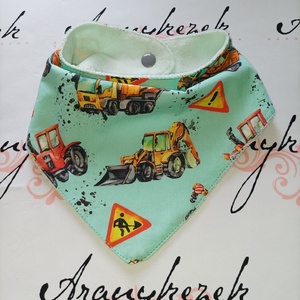 Munkagépes nyálkendő - ruha & divat - babaruha & gyerekruha - előke & nyálkendő - Meska.hu