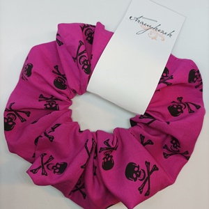 Pink koponyás scrunchie-textil hajgumi L méretben , Ruha & Divat, Hajdísz & Hajcsat, Hajgumi, Varrás, Meska