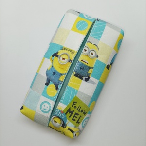 Minions-bélelt papírzsebkendő tartó - Meska.hu