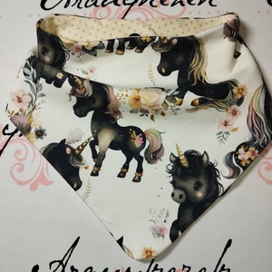 Nyálkendő-Unicornis mintával - ruha & divat - babaruha & gyerekruha - előke & nyálkendő - Meska.hu