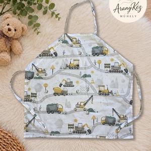 Munkagépes gyermek konyhai kötény, Otthon & Életmód, Konyhafelszerelés, tálalás, Konyhai textil, Kötény, Varrás, Kötény méret: 60x57 cm

Anyag 100% pamut.

Ez a pamutból készült gyerek kötény ideális választás sü..., MESKA
