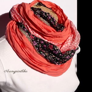 Korallos pezsgés csipkés csősál - Aranypántlika - ruha & divat - sál, sapka, kendő - sál - Meska.hu Korallos pezsgés csipkés csősál - Aranypántlika - ruha & divat - sál, sapka, kendő - sál - Meska.hu