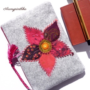 Vadvirágom cipzáros erszény - Aranypántlika - táska & tok - neszesszer - Meska.hu