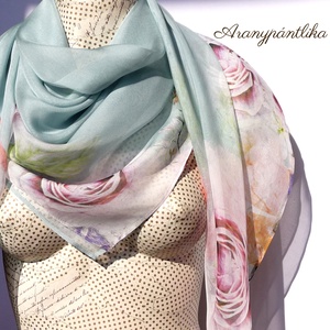 Halvány türkiz hernyóselyem kendő  (1 x 1 m) - ruha & divat - sál, sapka, kendő - kendő - Meska.hu Halvány türkiz hernyóselyem kendő  (1 x 1 m) - ruha & divat - sál, sapka, kendő - kendő - Meska.hu