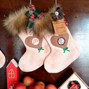 2 db szőrmés mikulás csizma, Karácsony, Mikulás, Mikulás csizma és zokni, Varrás, MESKA