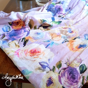 Pasztell lila csősál rózsákkal  - Meska.hu