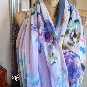 Pasztell lila csősál rózsákkal  - ruha & divat - sál, sapka, kendő - sál - Meska.hu