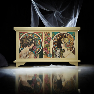 ALFONS MUCHA láda - Szecessziós Tulipános Láda , Otthon & Életmód, Bútor, Más bútor, Festészet, MESKA