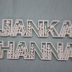 Virágos név dekor - baba - mama - babaszoba dekoráció - baba névtábla - Meska.hu