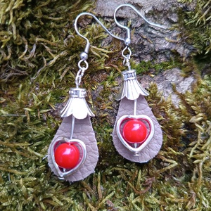 Bőr fülbevaló - ékszer - fülbevaló - lógó fülbevaló - Meska.hu