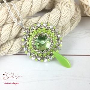Csillogó álmok világoszöld swarovski nyaklánc egyedi kristály esküvő alkalmi koszorúslány örömanya menyasszony násznagy - esküvő - ékszer - nyaklánc - Meska.hu