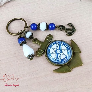 Iránytű üveglencsés kulcstartó táskadísz  - táska & tok - kulcstartó & táskadísz - táskadísz - Meska.hu