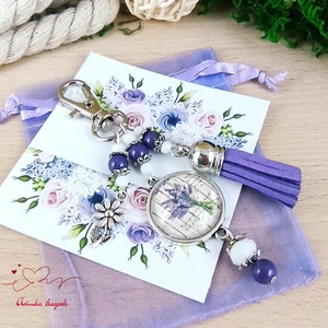 Mini levendulák lila bojtos üveglencsés kulcstartó táskadísz , Táska & Tok, Kulcstartó & Táskadísz, Táskadísz, Ékszerkészítés, Gyöngyfűzés, gyöngyhímzés, Meska