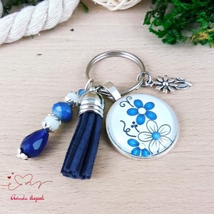 Kék virágok kék bojtos üveglencsés kulcstartó táskadísz  - táska & tok - kulcstartó & táskadísz - táskadísz - Meska.hu