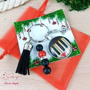 Zenére hangolva fekete bojtos üveglencsés kulcstartó táskadísz  - táska & tok - kulcstartó & táskadísz - táskadísz - Meska.hu