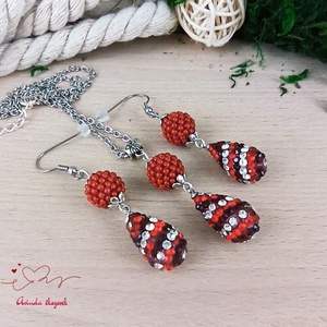 Piros bordó kristály shamballa stílusú kristály csepp és fűzött bogyó nyaklánc fülbevaló szett, Ékszer, Ékszerszett, Ékszerkészítés, Gyöngyfűzés, gyöngyhímzés, Meska