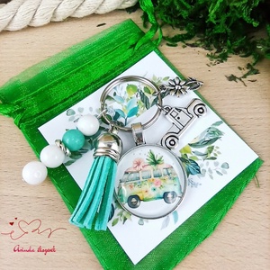 Vidám túra zöld bojtos üveglencsés kulcstartó táskadísz  - táska & tok - kulcstartó & táskadísz - táskadísz - Meska.hu