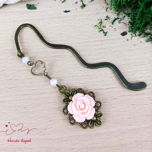 Rózsaszín nagy rózsa könyvjelző antik bronz alappal szívvel virággal - könyv & zene - könyvjelző - Meska.hu