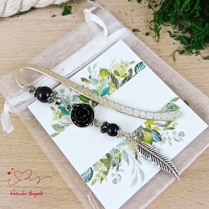 Fekete apró rózsa könyvjelző tibeti ezüst alappal szürke és fekete gyöngyökkel tollal - könyv & zene - könyvjelző - Meska.hu