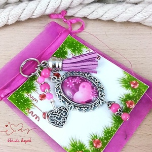Pink szívek lila bojtos üveglencsés kulcstartó táskadísz  - táska & tok - kulcstartó & táskadísz - kulcstartó - Meska.hu