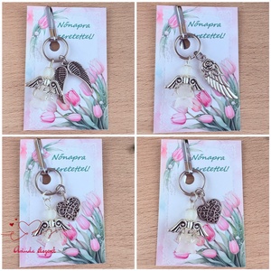 Nőnapi ajándék jóság fehér angyala kulcstartó ajándékkártyával választható medállal szív angyal angyalszárny  - táska & tok - kulcstartó & táskadísz - kulcstartó - Meska.hu