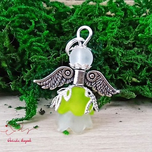 Angyalka medál zöld 5 db-os csomagban ajándékkártyával karácsonyi apróság kollégának osztálytársnak vendégnek - karácsony - karácsonyi ajándékozás - karácsonyi képeslap, üdvözlőlap, ajándékkísérő - Meska.hu