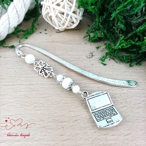 Fehér laptop könyvjelző könyvékszer  - könyv & zene - könyvjelző - Meska.hu