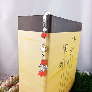 Angyal könyvjelző piros gyöngyökkel - meghitt karácsonyi ajándék könyvszeretőknek - könyv & zene - könyvjelző - Meska.hu