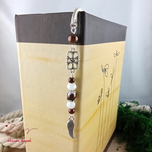 Angyalszárny könyvjelző  barna gyöngyökkel - kézzel készült ajándék könyvszeretőknek - könyv & zene - könyvjelző - Meska.hu