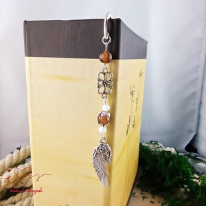 Angyalszárnyas könyvjelző - évzáró ajándék ballagásra, év végi köszönetként barna színben - könyv & zene - könyvjelző - Meska.hu